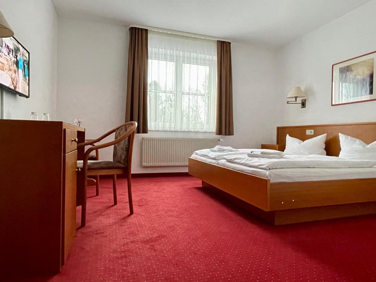 Gut-Hotel Pommernhotel Barth Exterior photo